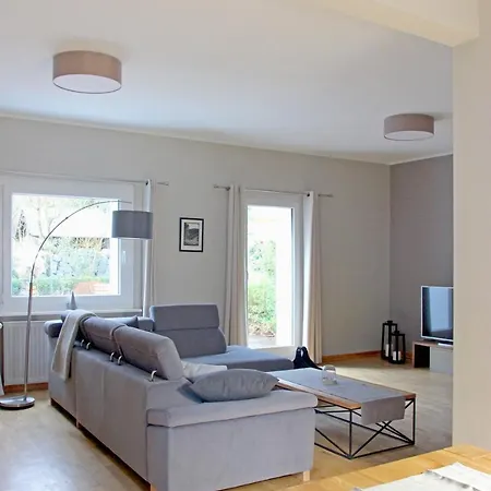 Eibenhaus *
